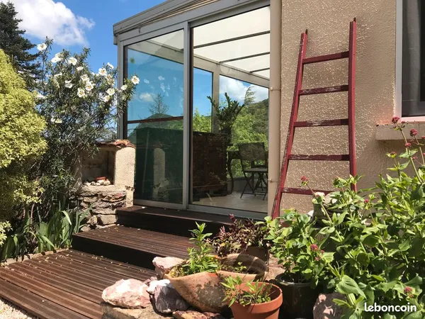 Maison et jardin avec vue exceptionnelle