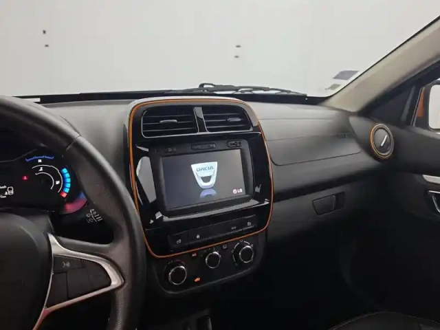 Dacia Spring achat intégral — photo 409