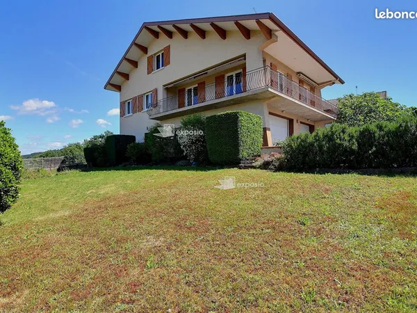 Propriété 8 pièces 189 m²