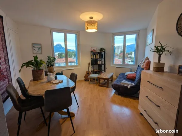 Appartement 3 pièces 65m² Etage 3
