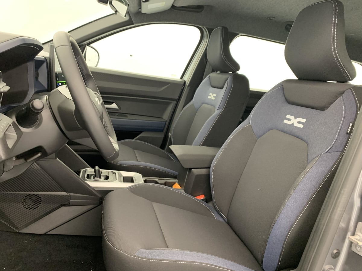 Dacia Bigster — photo 20
