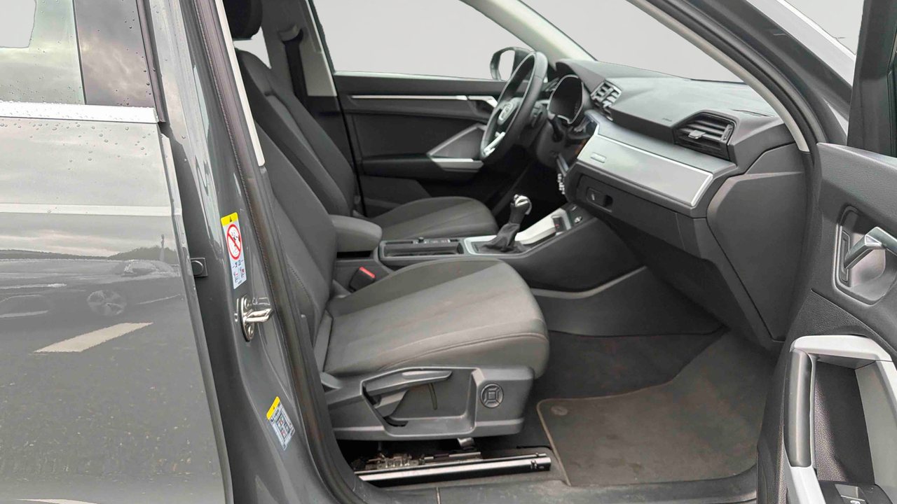 Audi Q3 35 TFSI 150 ch S tronic 7 — photo 21