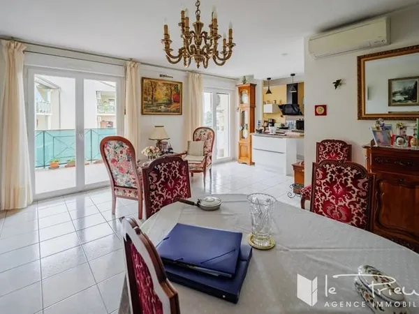 Charmant appartement T4 avec terrasse et garage, idéalement situ