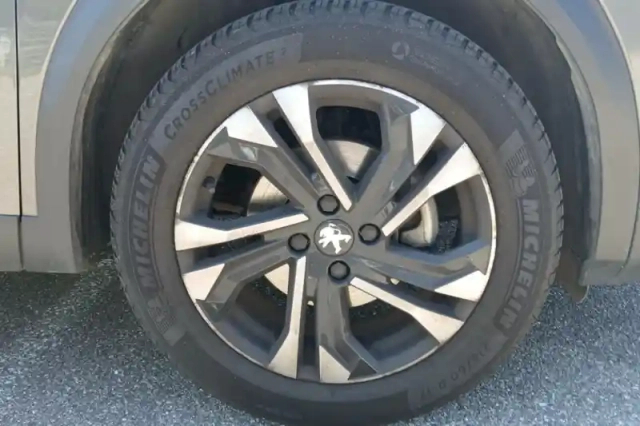 Peugeot 2008 puretech 130 s&amp;s bvm6 — photo 15