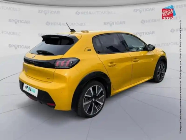 Peugeot 208 e- 136ch gt — photo 6