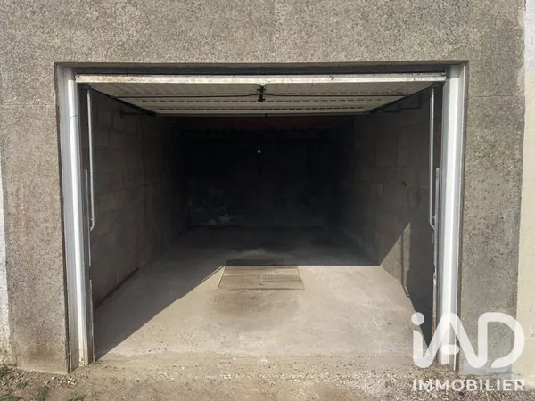 Parking 19 m²