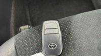 Toyota Yaris Cross 116h GR Sport MY22 — photo 16