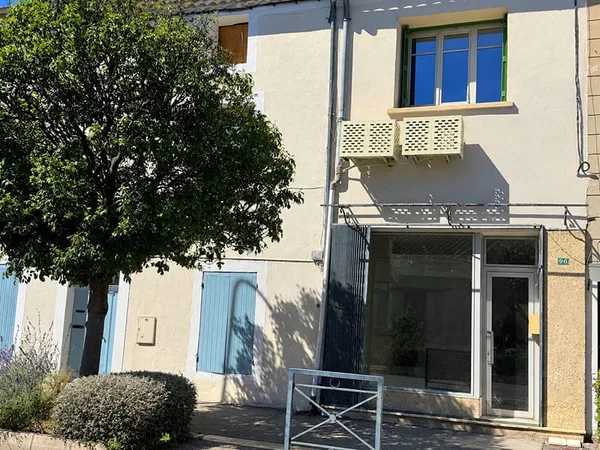 Local commercial de 19,63 m² environ climatisé en centre-ville