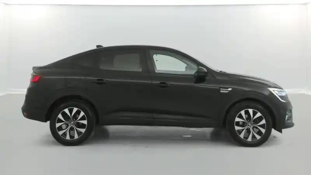 Renault Arkana tce 140 edc fap — photo 15