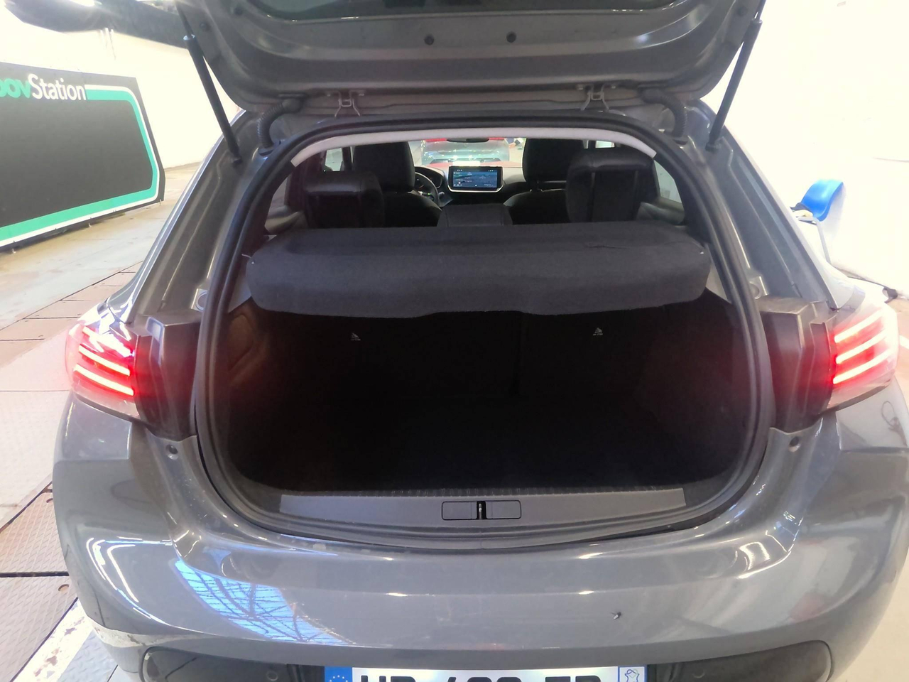 Peugeot 208 — photo 6