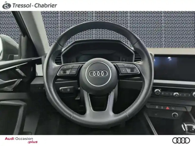 Audi A1 sportback 35 tfsi 150 ch s tronic 7 — photo 11