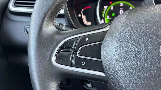 Renault Kadjar blue dci 115 edc — photo 31