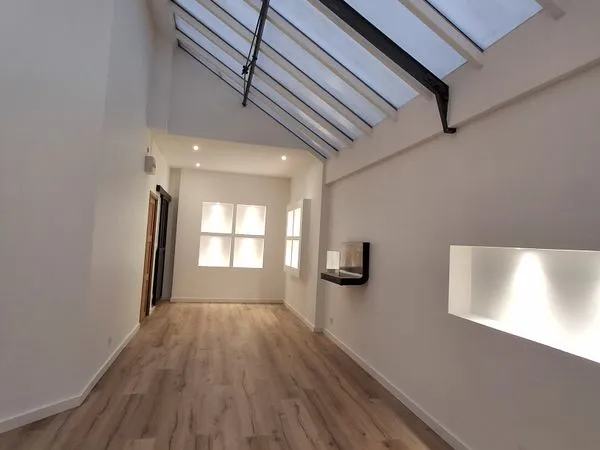 7 Pièces+ balcon, 168 m² · Voiron- Quartier Centre-ville - Gare