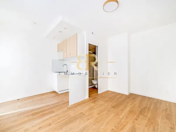 Studio de 16m2 - Montmartre