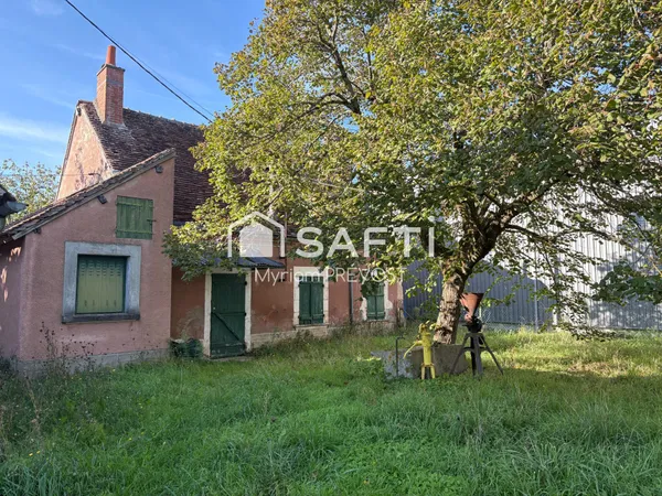 Maison de campagne avec terrain sur commune de Vatan.