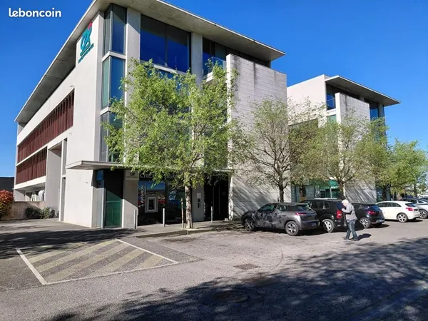 Bureaux 279 m²