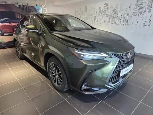 Lexus Nx 450h+ luxe 4wd my25