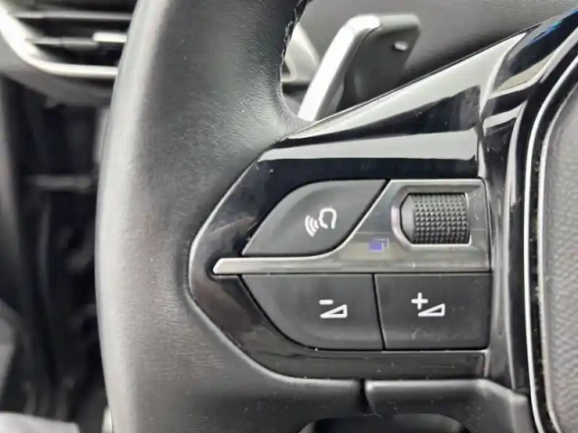 Peugeot 3008 hybrid 225 e-eat8 — photo 58