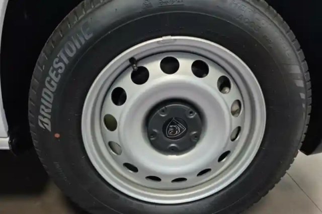 Peugeot Partner fourgon m 1000 kg bluehdi 130 s&amp;s bvm6 — photo 12
