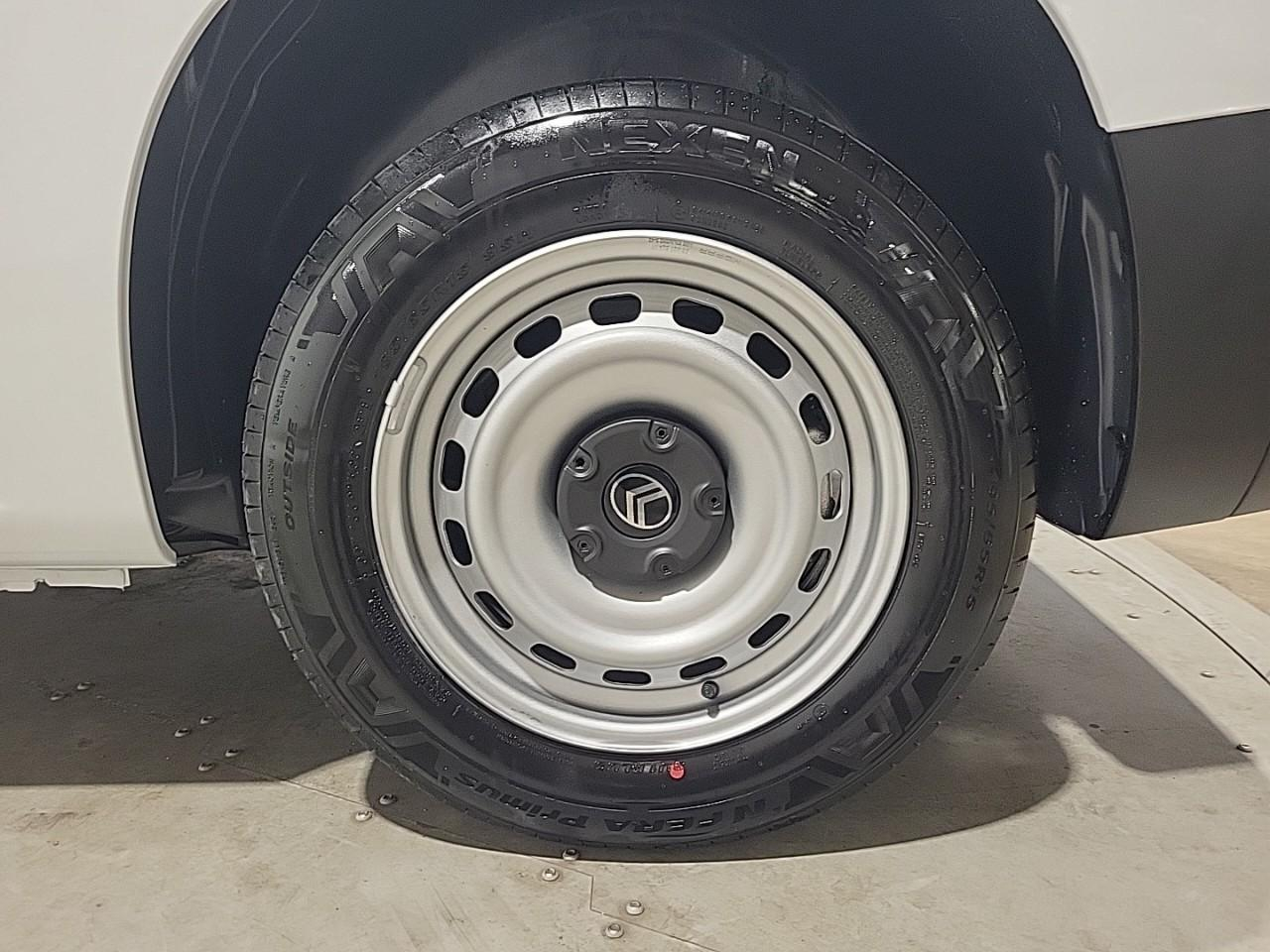 Citroën Berlingo van m diesel 100 ch manuelle — photo 16