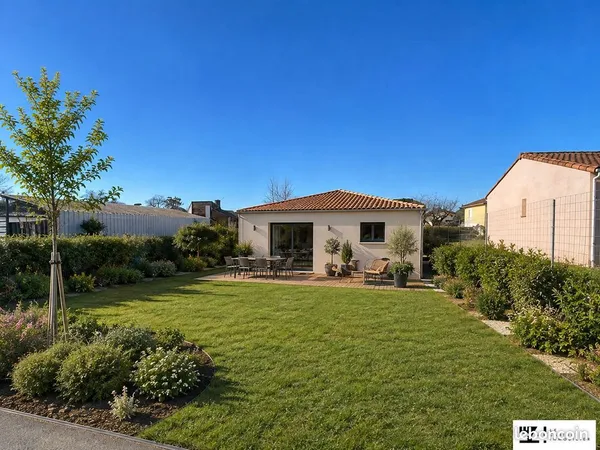 Terrain 894 m² CAZERES