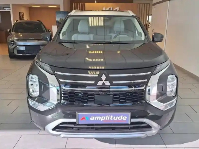 Mitsubishi Outlander 2.4 phev 306ch instyle 4wd — photo 2