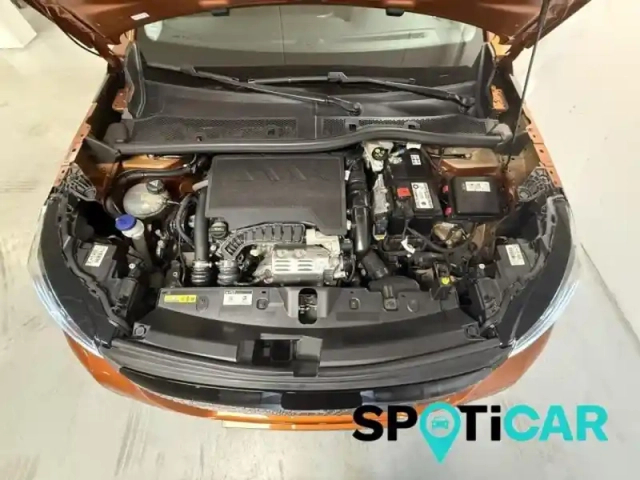 Peugeot 2008 1.2 puretech 130ch s&amp;s allure eat8 — photo 11