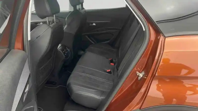 Peugeot 3008 1.2 puretech 130ch s&amp;s bvm6 — photo 12