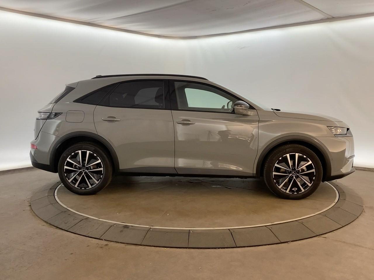 Ds Ds 7 crossback bluehdi 130 eat8 etoile — photo 4