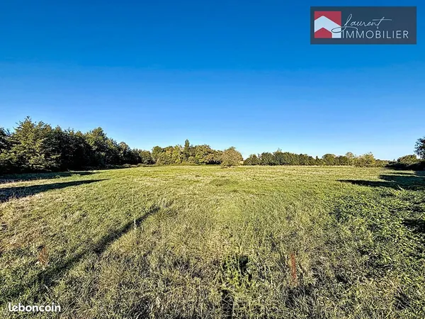 Terrain 10879 m² MONTBELLET