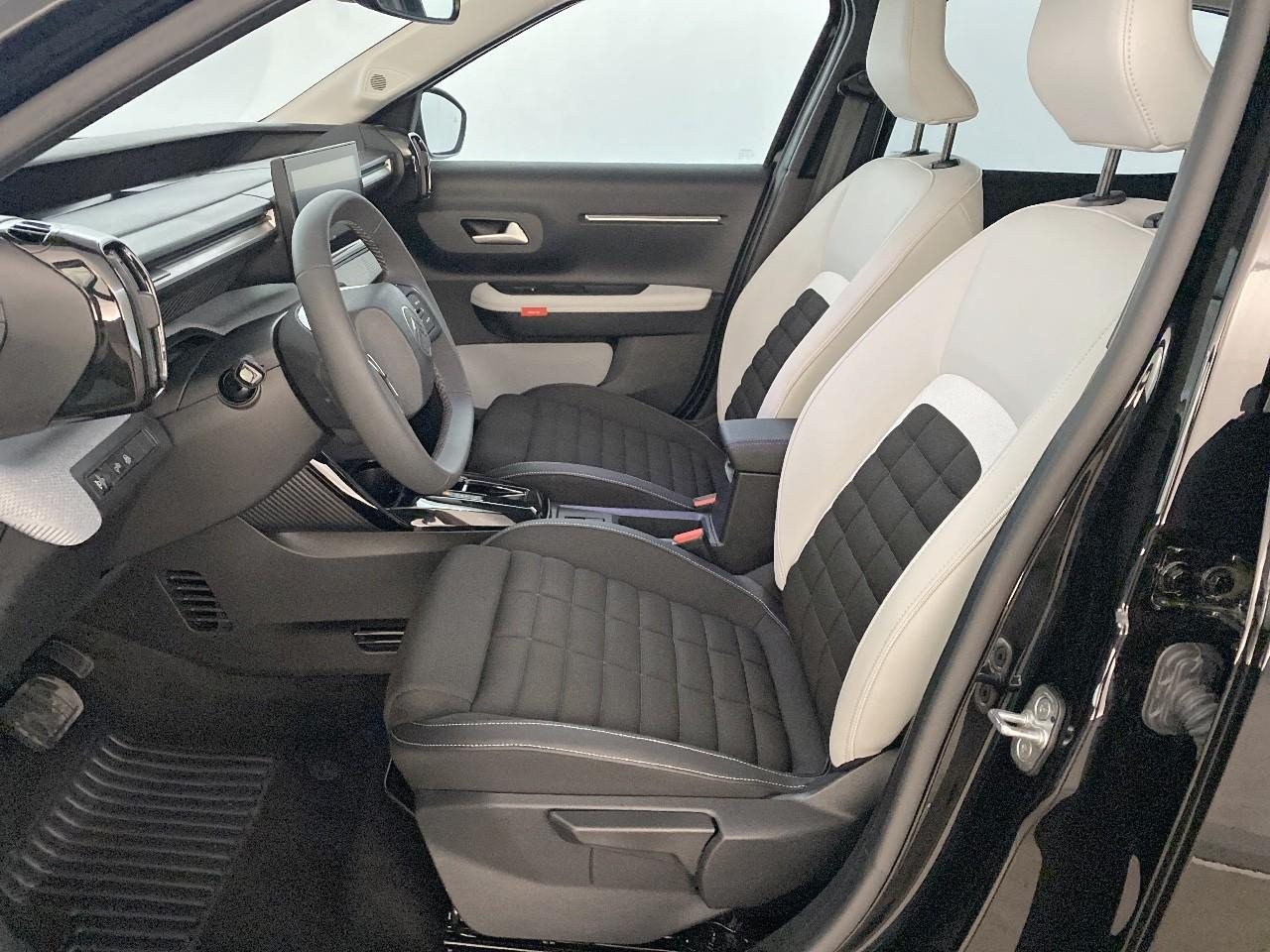 Citroën C3 Aircross hybride 145 ch aut max — photo 9