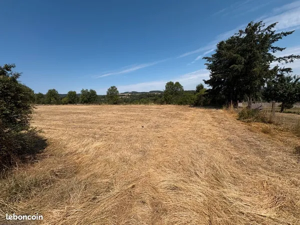 Terrain constructible 1321m² Loudes (Le bourg)