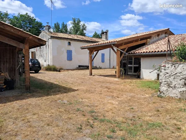 Maison de famille - Atelier - Gîte d'accueil
