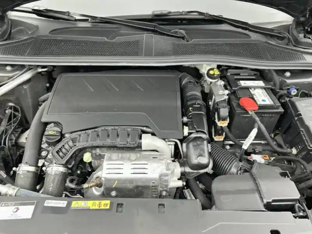 Peugeot 408 puretech 130 ch s&amp;s eat8 — photo 44