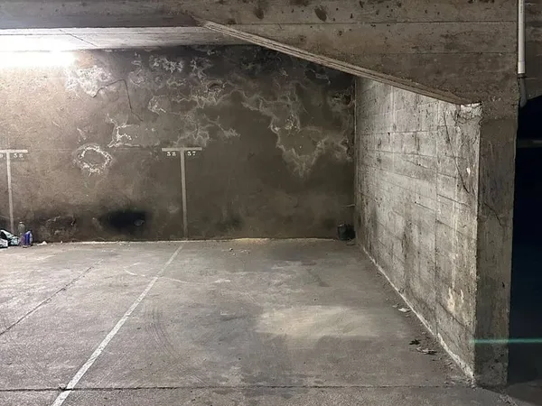 Parking 10 m²