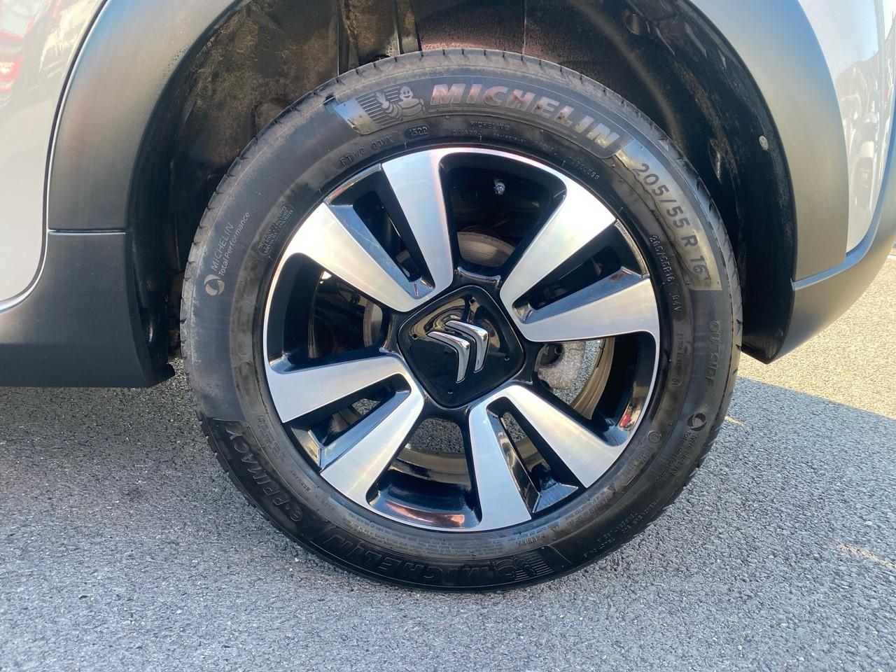 Citroën C3 1.5 bluehdi 100ch s&s shine pack e6.d — photo 11