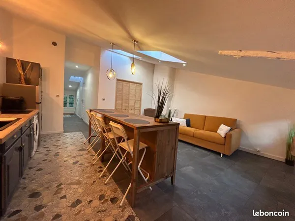 Appartement entièrement meublé de 2 chambres