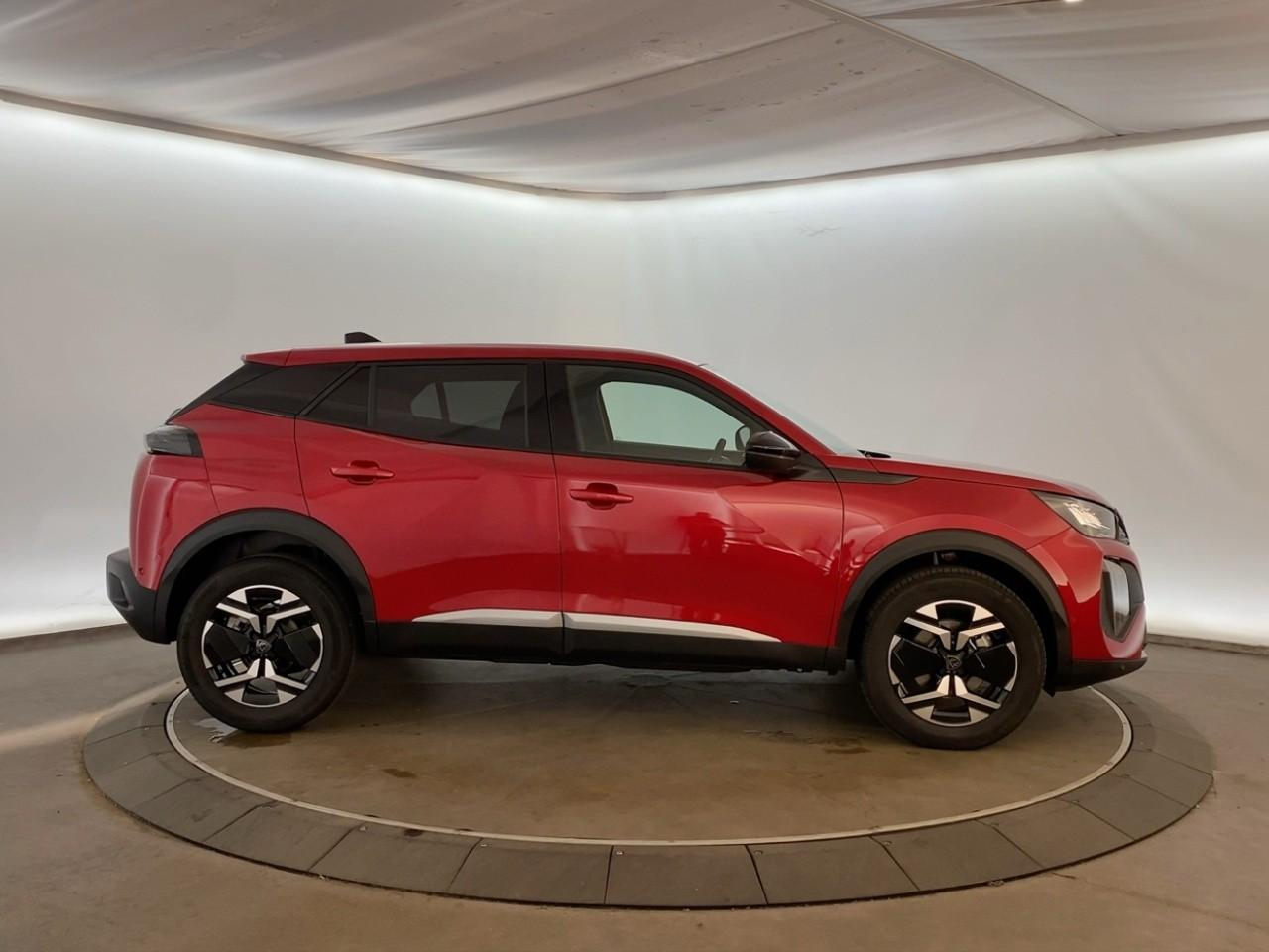 Peugeot 2008 hybrid 145 ch e-dcs6 allure — photo 4