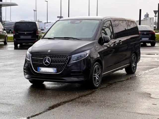 Mercedes Cla 300 d amg line long 8places — photo 2