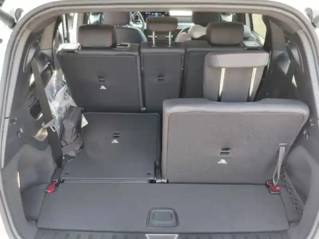 Mercedes Glb 200 d amg line — photo 10