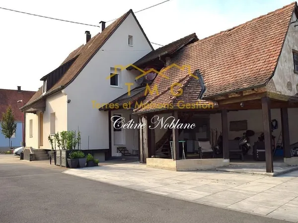 Charmante maison de 130 m2 avec grande terrasse et garage