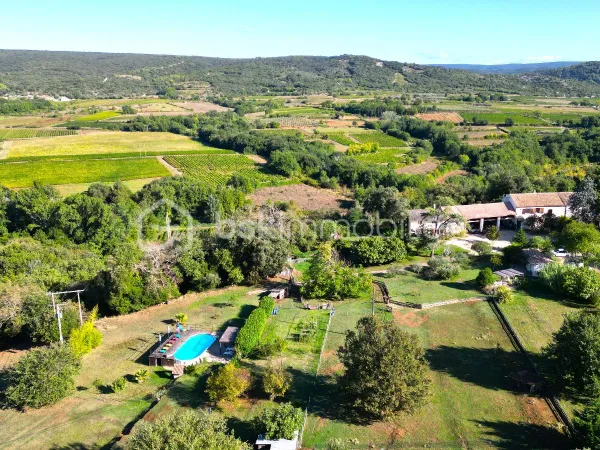Maison 12 pièces 260 m²