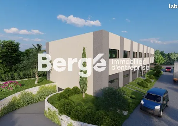Local industriel 1 757 m²