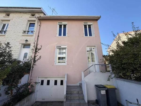 Maison 5 pièces 140 m²