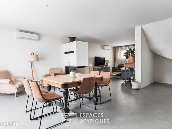Maison 6 pièces 204 m²