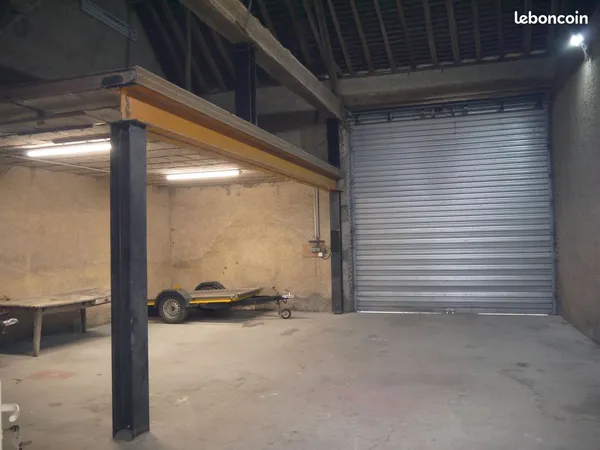 Box a louer 80 m2 crotelles