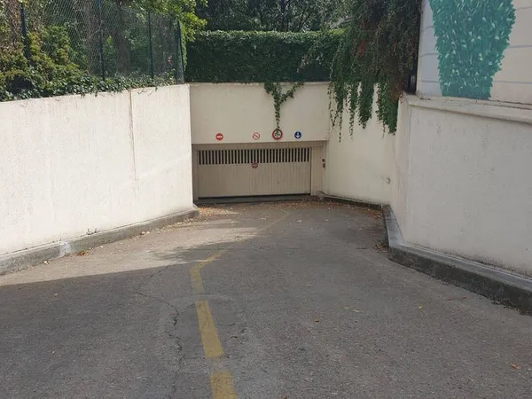 Parking 11 m²