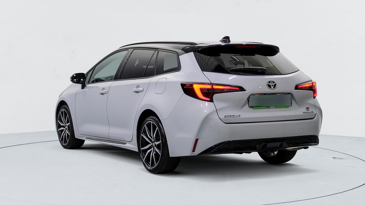 Toyota Corolla Touring Sports — photo 3