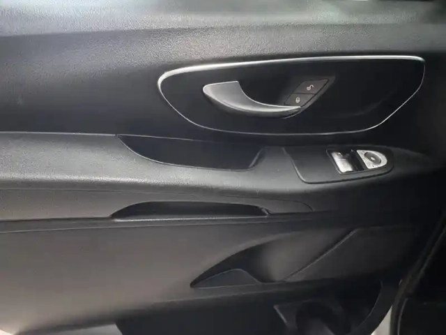 Mercedes Vito fourgon 114 cdi long bva rwd — photo 92