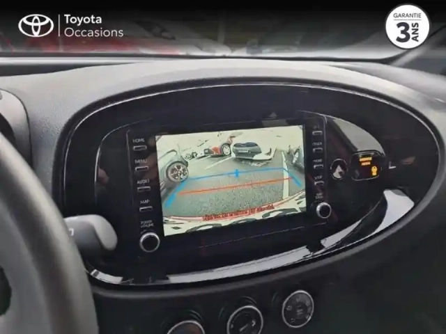 Toyota Aygo x 1.0 vvt-i 72ch design s-cvt — photo 13